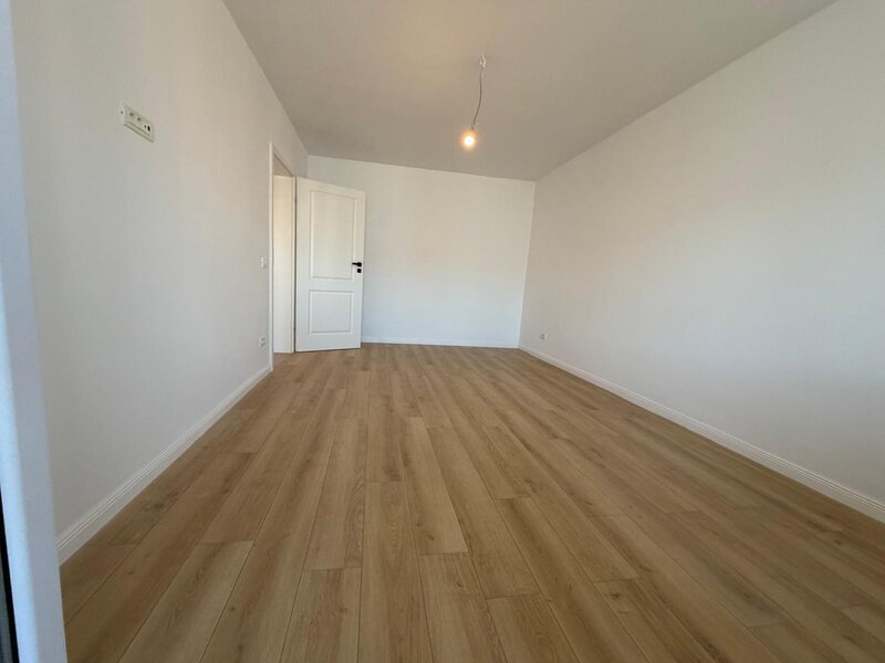 Nicolae Grigorescu, 4 minute metrou,