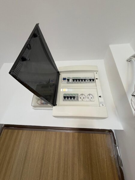 Nicolae Grigorescu, 4 minute metrou,