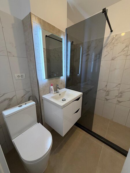 Nicolae Grigorescu, 4 minute metrou,