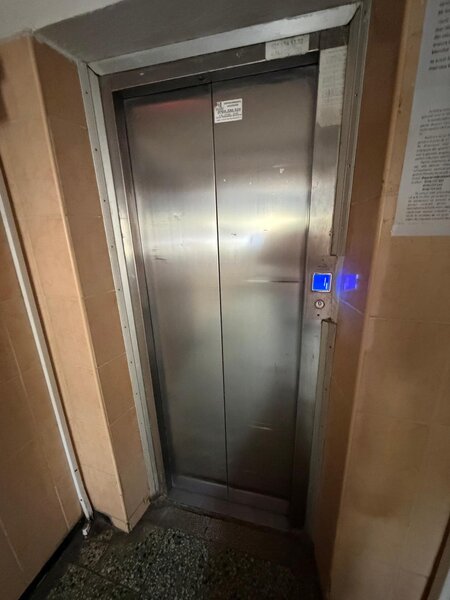 Nicolae Grigorescu, 4 minute metrou,